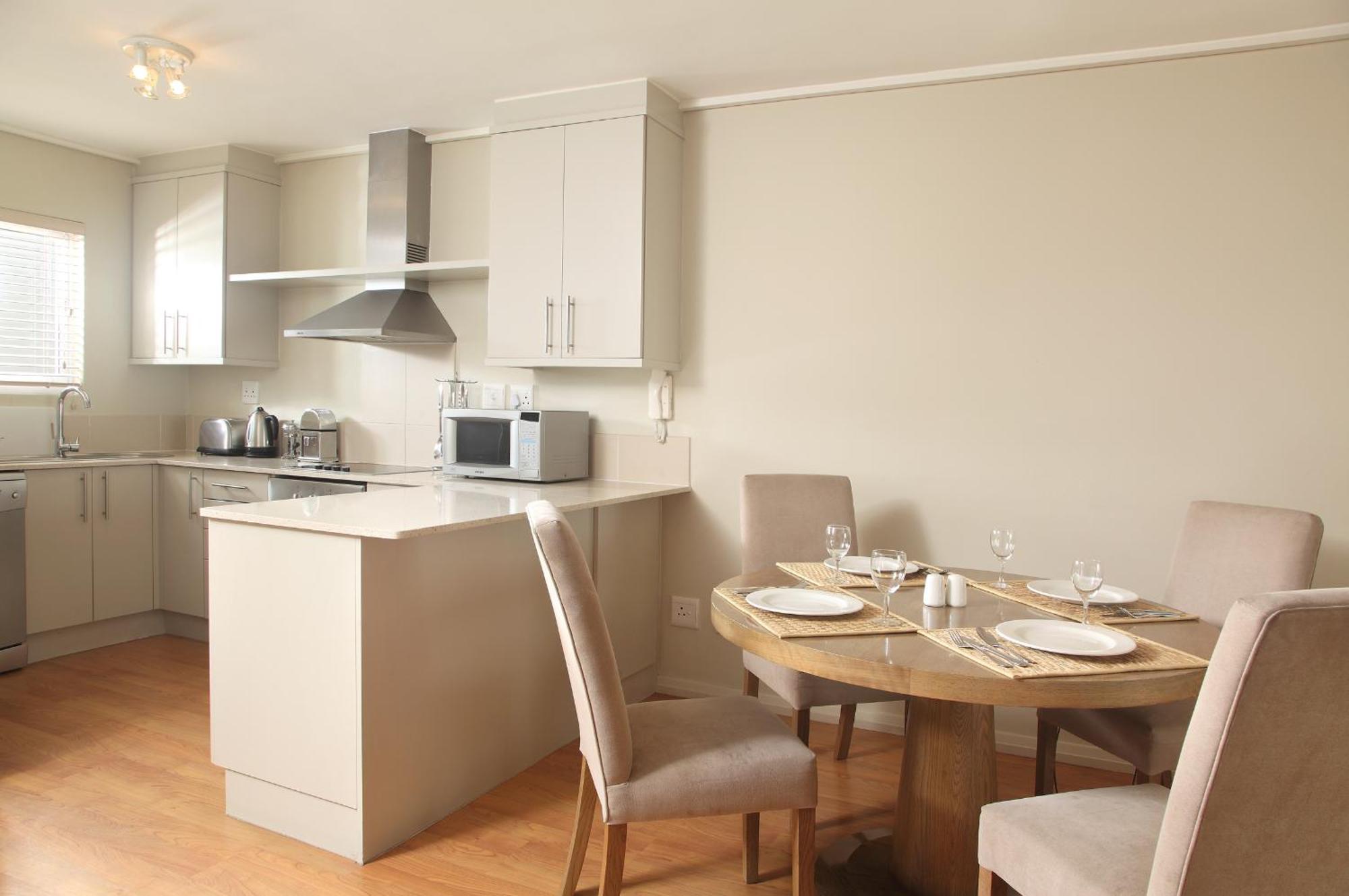 Lagoon Beach Hotel Apartments Cape Town Ngoại thất bức ảnh